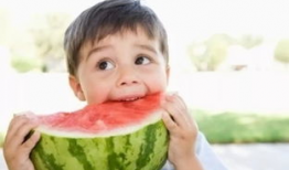 娱乐圈吃瓜小孩是谁,揭秘明星背后的神秘小孩